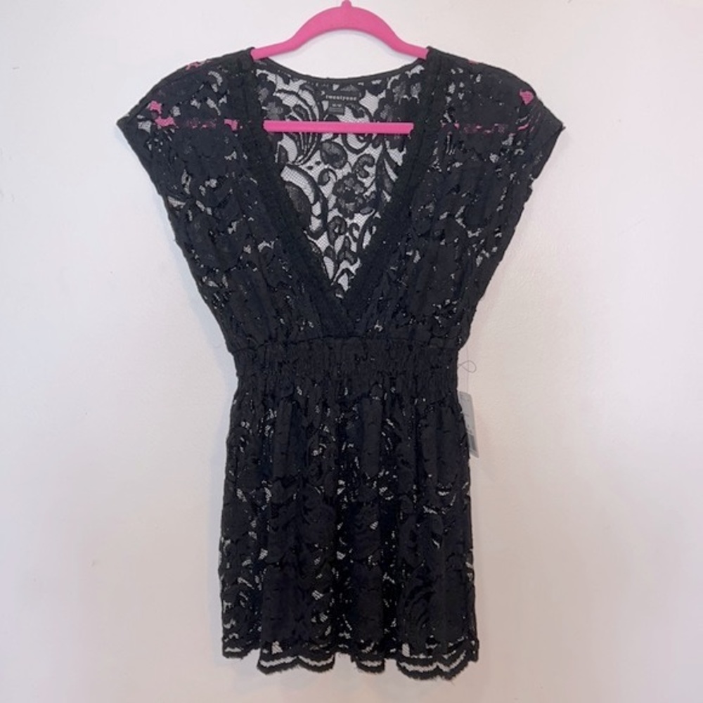 Women’s Lace Top | Medium | NWT!